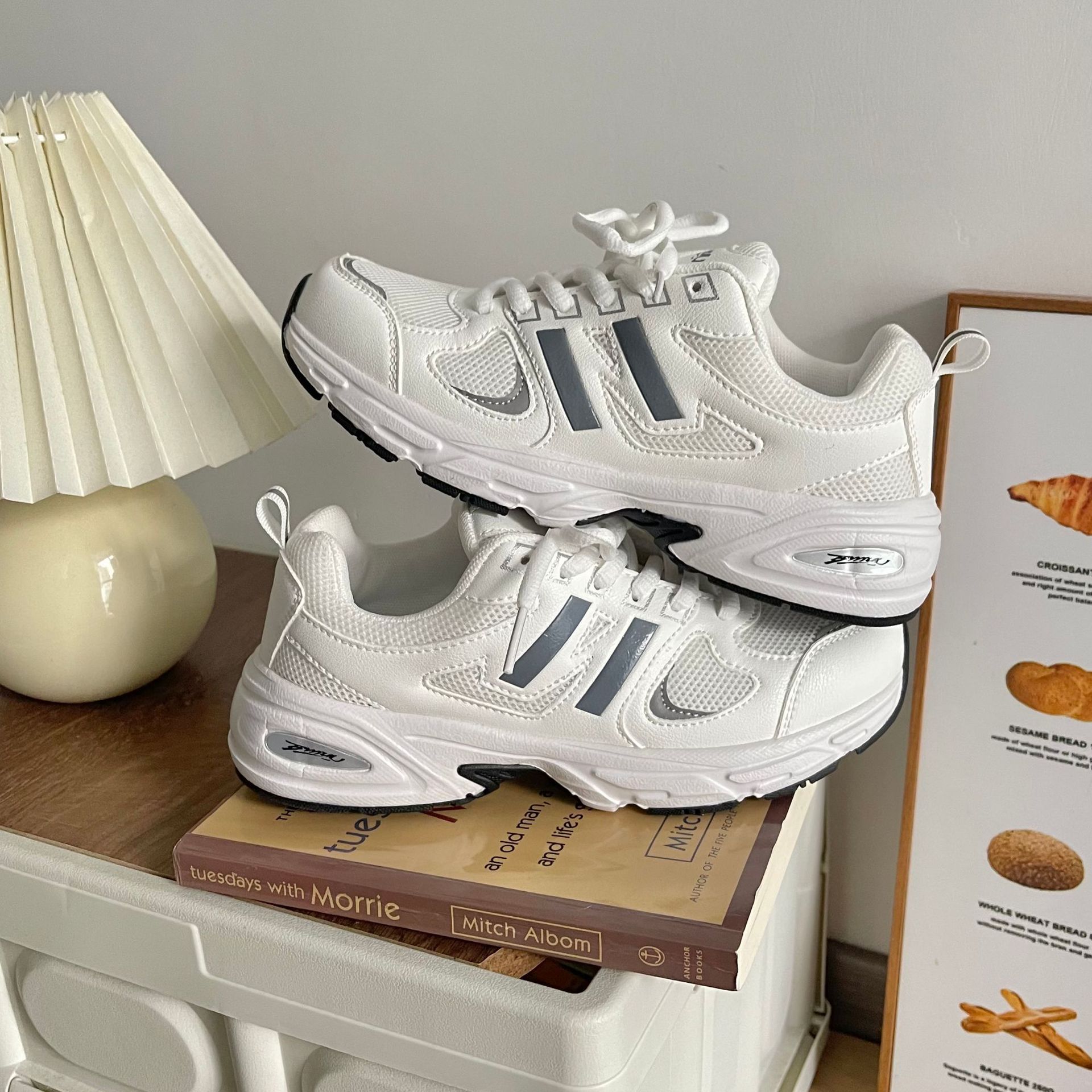 Harajuku ulzzang summer thick-soled mesh dad shoes breathable and lightweight sports shoes street photography retro casual 40
Harajuku ulzzang summer thick-soled mesh dad shoes breathable and lightweight sports shoes street photography retro casual 40