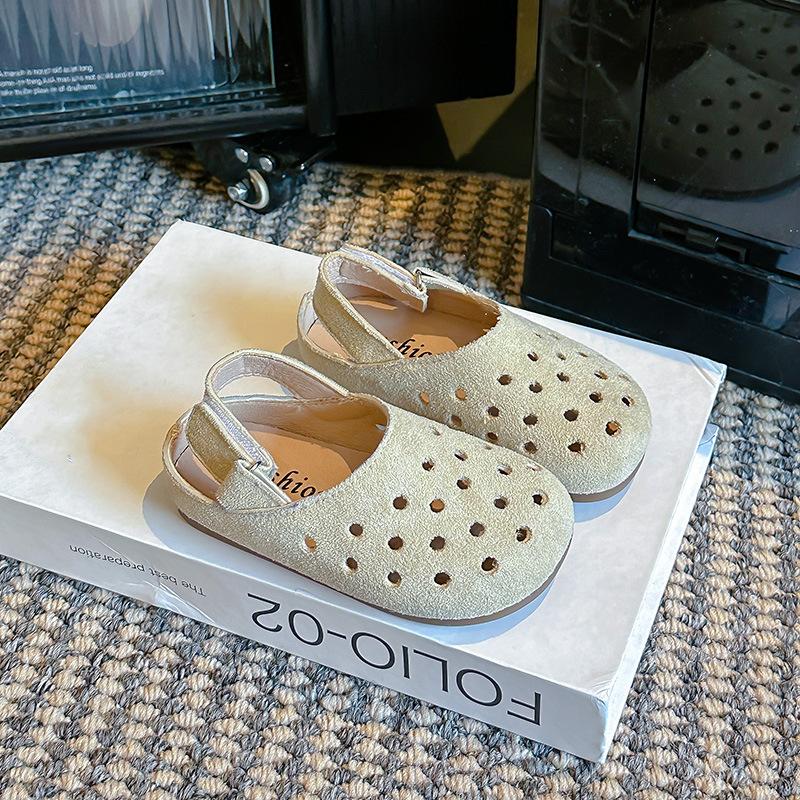 Children s summer sandals new style girls perforated shoes hollow Birkenstock shoes boys beach shoes soft-soled trendy children s shoes 30 бежевий
Children s summer sandals new style girls perforated shoes hollow Birkenstock shoes boys beach shoes soft-soled trendy children s shoes 30 бежевий