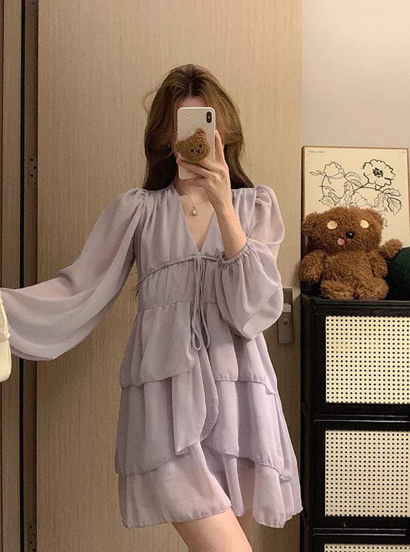 Purple Taro V-neck Chiffon Dress: Long Sleeve, Slimming, Age-defying, Flaw Concealing Fairy Style - Perfect Base Layer 2XL (recommended for 140-160 jin) фіолетовий/сірий колір
Purple Taro V-neck Chiffon Dress: Long Sleeve, Slimming, Age-defying, Flaw Concealing Fairy Style - Perfect Base Layer 2XL (recommended for 140-160 jin) фіолетовий/сірий колір