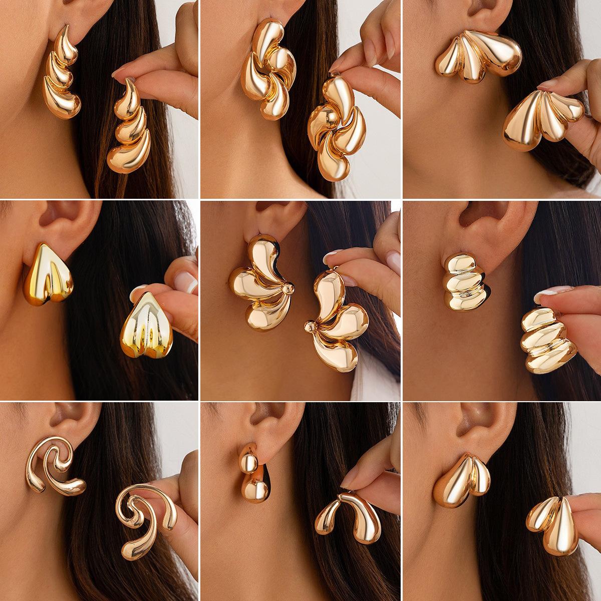 Street shots ins geometric metal earrings earrings design glossy surface comma water drop stud earrings female
Street shots ins geometric metal earrings earrings design glossy surface comma water drop stud earrings female