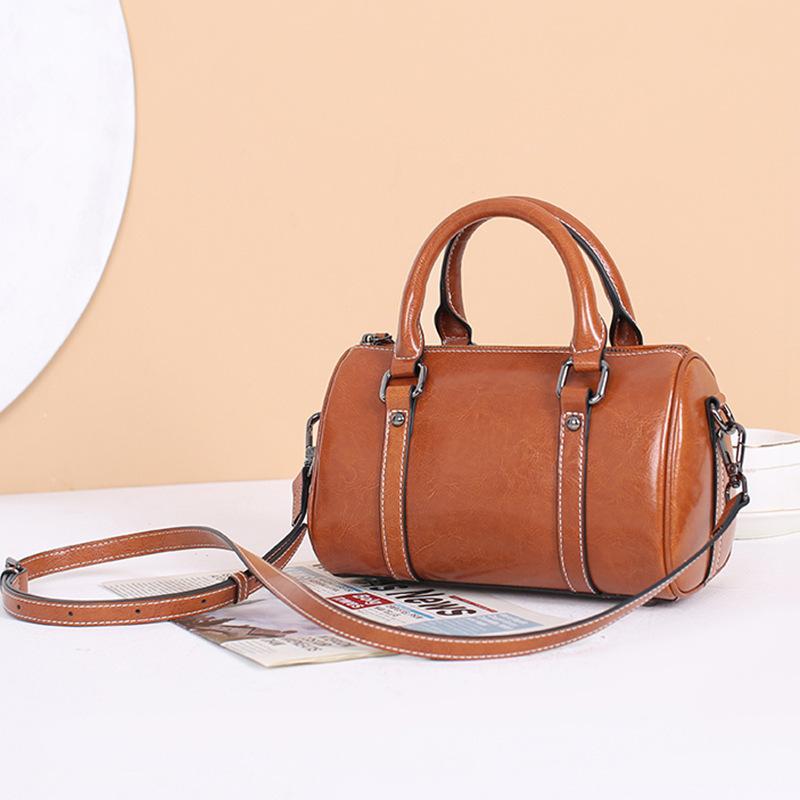 Small single leather pillow bag women s autumn and winter new Boston women s bag cowhide handbag messenger bag tide 23*12*16 коричневый
Small single leather pillow bag women s autumn and winter new Boston women s bag cowhide handbag messenger bag tide 23*12*16 коричневый