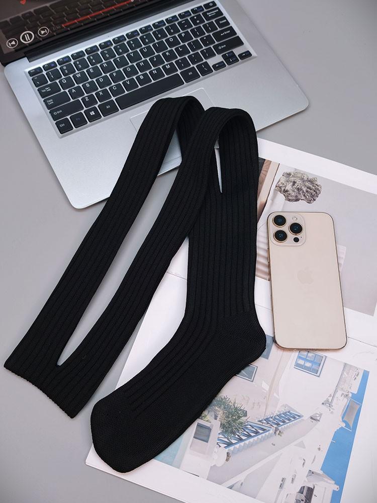 2026 New Sock Shape Colorful Mini Crossbody Bags for Women Trendy Knit Sling Phone Pocket Casual Personality Shoulder Bags чёрный
2026 New Sock Shape Colorful Mini Crossbody Bags for Women Trendy Knit Sling Phone Pocket Casual Personality Shoulder Bags чёрный