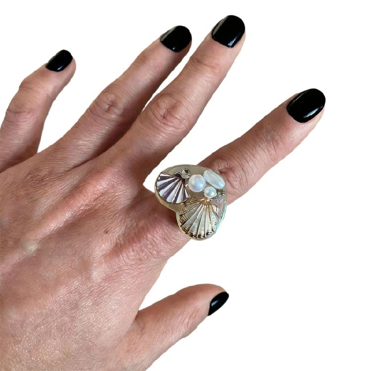 Creative Enamel Doll Ring Handcrafted Finger Jewelry Fashion Rings Trendy Accessory Metal Texture Suitable for All Ages
Creative Enamel Doll Ring Handcrafted Finger Jewelry Fashion Rings Trendy Accessory Metal Texture Suitable for All Ages