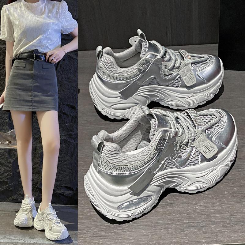 Fashion autumn Summer Black Casual Women Fashion Platform Sport Shoes Women Chunky Sneakers Women Mesh Leather Platform designer Shoes 35 серый
Fashion autumn Summer Black Casual Women Fashion Platform Sport Shoes Women Chunky Sneakers Women Mesh Leather Platform designer Shoes 35 серый