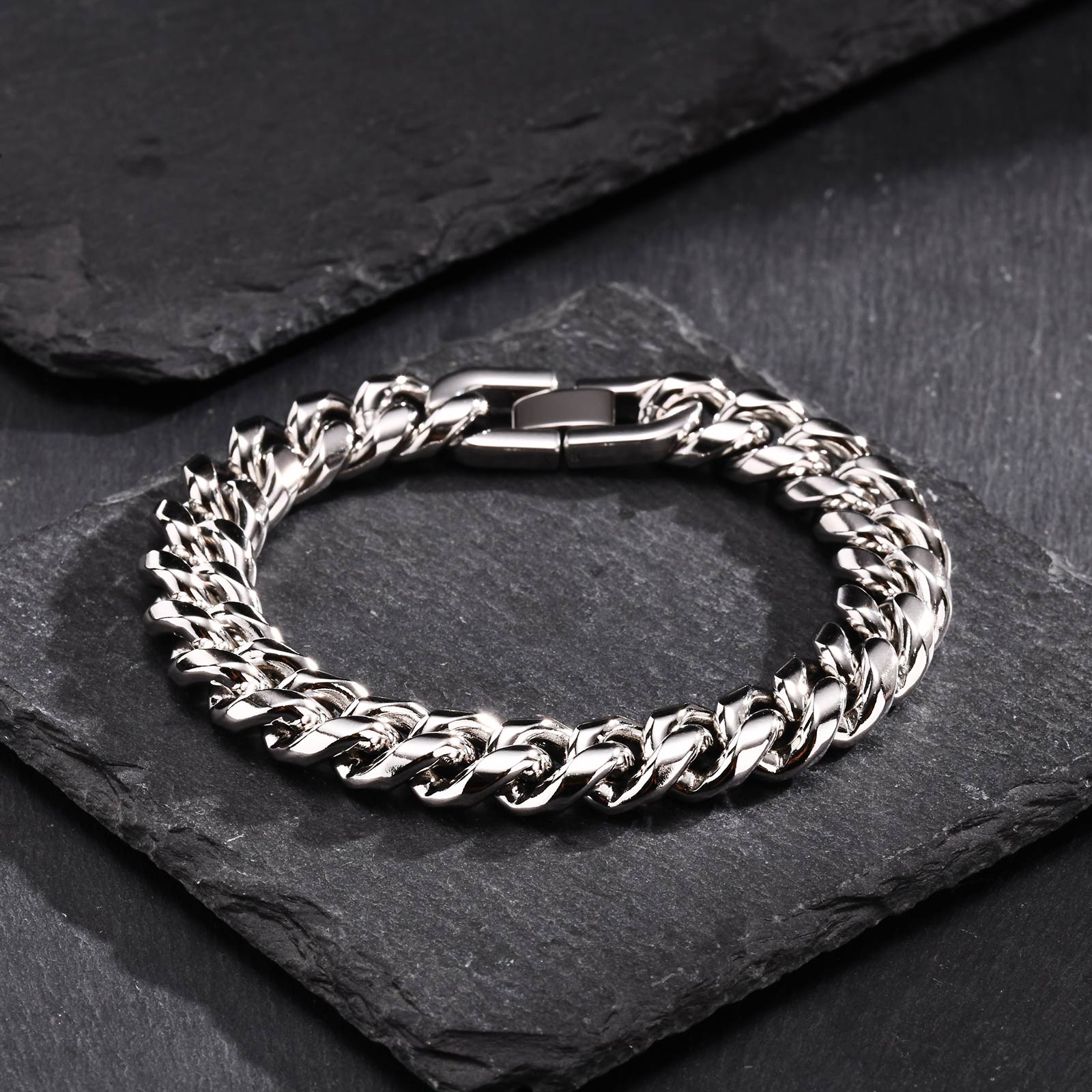 Stainless Steel Golden Silver Color Cuban Chain Bracelet Fashion Hip Hop Bracelet Women s Jewelry Party Gift 18/20/21/22/23CM 22cm
Stainless Steel Golden Silver Color Cuban Chain Bracelet Fashion Hip Hop Bracelet Women s Jewelry Party Gift 18/20/21/22/23CM 22cm