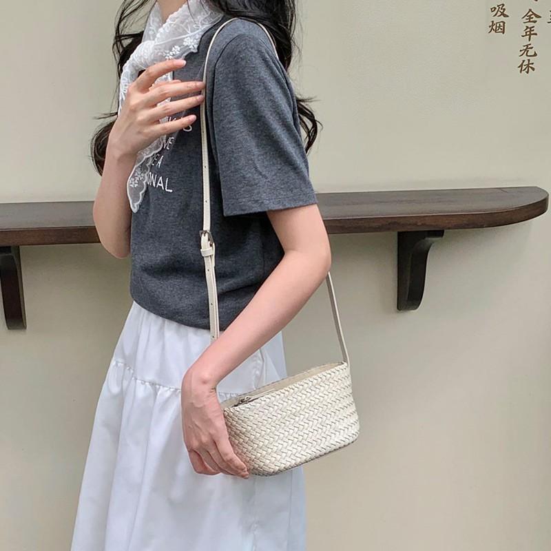 Handmade First-layer Cowhide Woven Boat Bag 2025 New Niche Authentic Leather Yuanbao Dumpling Women s One-shoulder Cross-body 16x10x11 білий
Handmade First-layer Cowhide Woven Boat Bag 2025 New Niche Authentic Leather Yuanbao Dumpling Women s One-shoulder Cross-body 16x10x11 білий