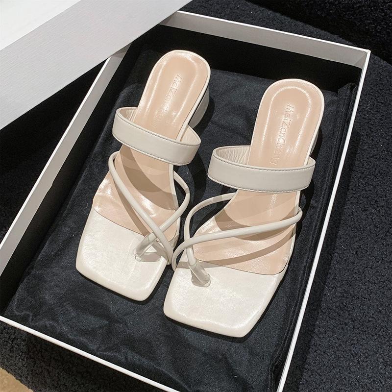 Mezzanine женские 2025 лето новые крутые тапочки, модные женские тапочки-шлепанцы, французские маленькие босоножки на высоком каблуке 35
Mezzanine женские 2025 лето новые крутые тапочки, модные женские тапочки-шлепанцы, французские маленькие босоножки на высоком каблуке 35