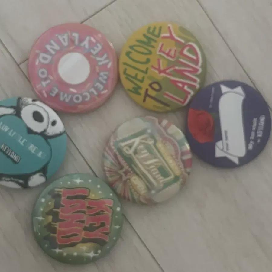 Shinee Key. Keyland Badges In Bulk
Shinee Key. Keyland Badges In Bulk
