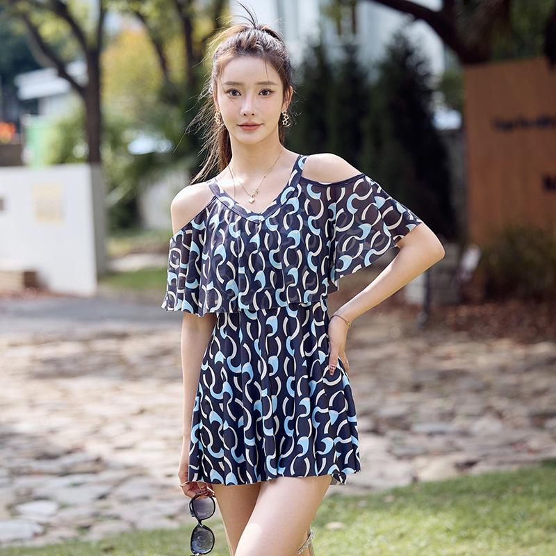 Женские купальники с цветочным принтом больших размеров раздельного типа в стиле платья без бретелек для спа 3XL темно-синий
Женские купальники с цветочным принтом больших размеров раздельного типа в стиле платья без бретелек для спа 3XL темно-синий