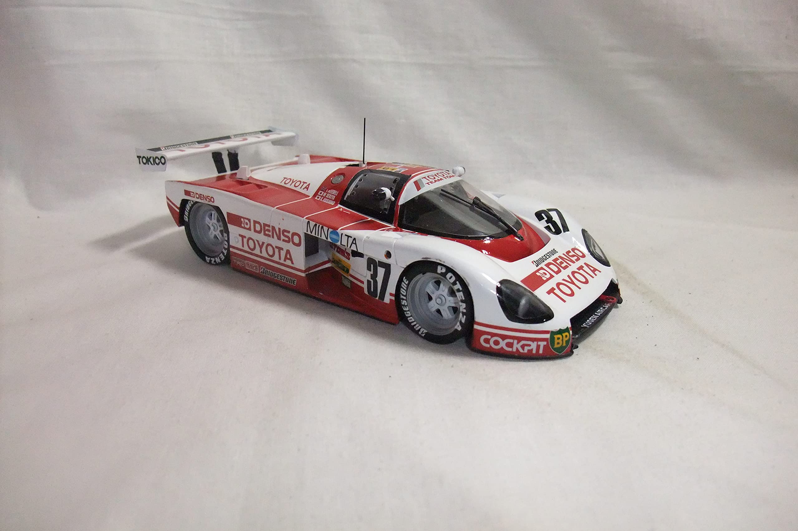 Completed product Toyota DENSO Toyota 87C scale Tom s 1/24
Completed product Toyota DENSO Toyota 87C scale Tom s 1/24