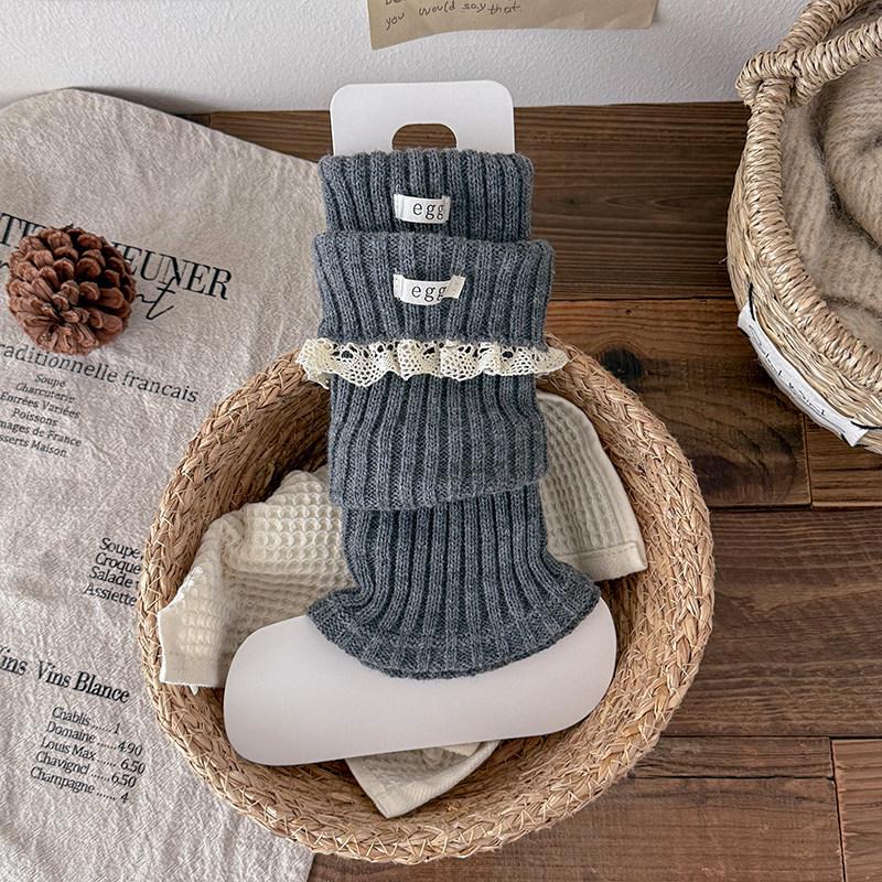 White Thickened Long Leg Warmers for Boots: Cozy Winter Calf and Lace Socks One size fits all
White Thickened Long Leg Warmers for Boots: Cozy Winter Calf and Lace Socks One size fits all