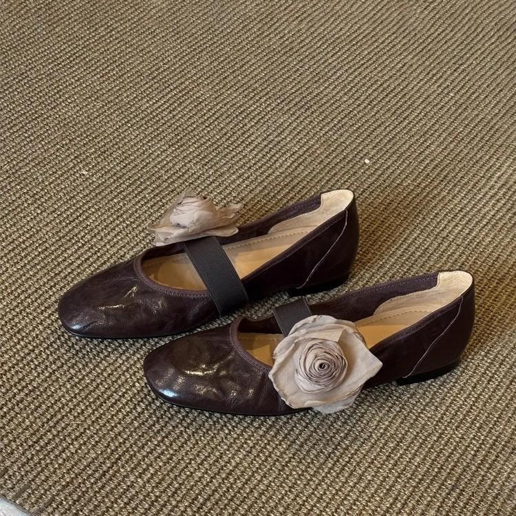 Leather flat-bottomed flower shallow mouth Mary Jane single shoes women s spring and autumn versatile evening shoes 40 чорний
Leather flat-bottomed flower shallow mouth Mary Jane single shoes women s spring and autumn versatile evening shoes 40 чорний