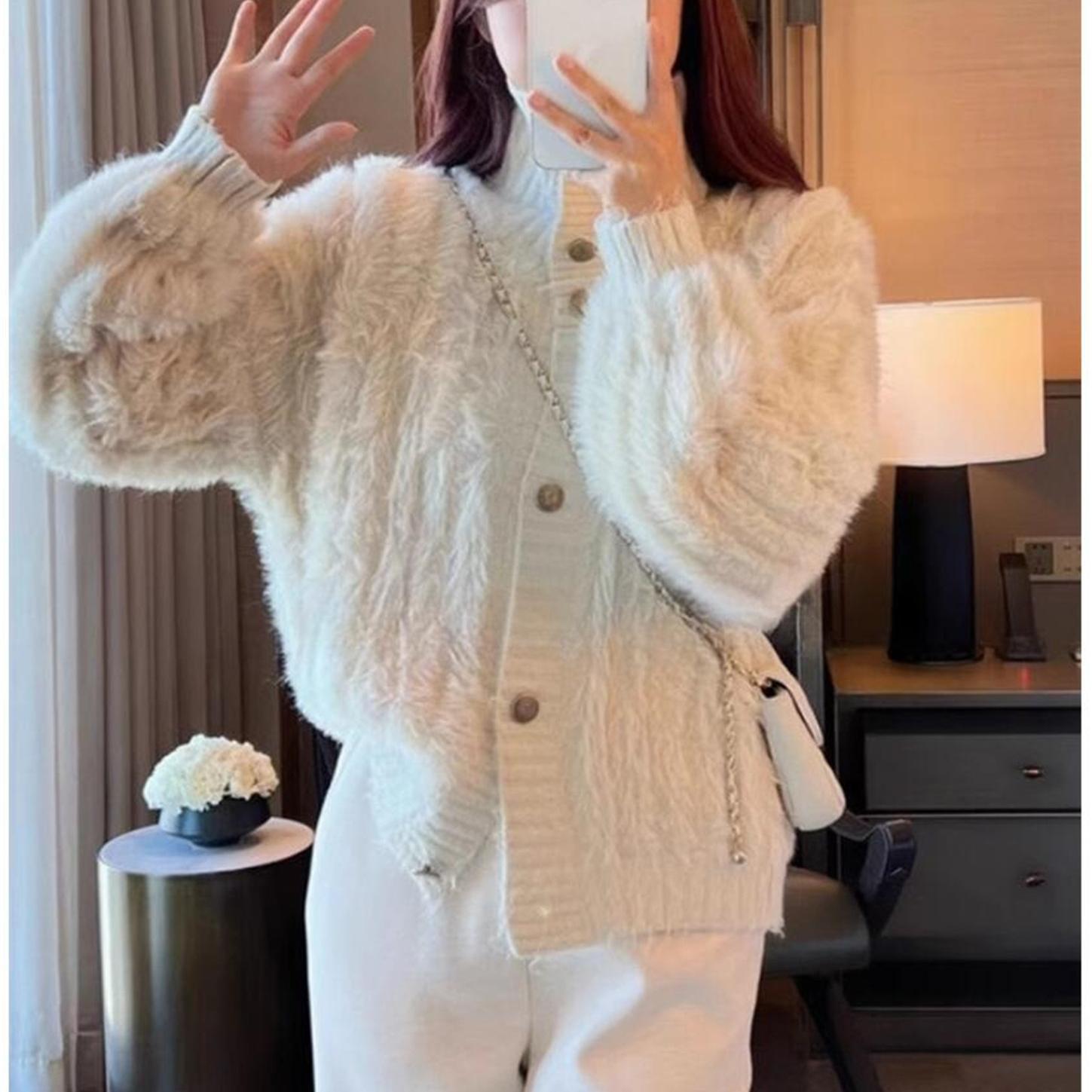 Темпераментный кардиган из искусственного норкового бархата с высоким чувством, женский осенне-зимний мягкий восковой ленивый ветер, толстый теплый свитер с высоким воротником, женская куртка 49-241 (average size) абрикосовый
Темпераментный кардиган из искусственного норкового бархата с высоким чувством, женский осенне-зимний мягкий восковой ленивый ветер, толстый теплый свитер с высоким воротником, женская куртка 49-241 (average size) абрикосовый