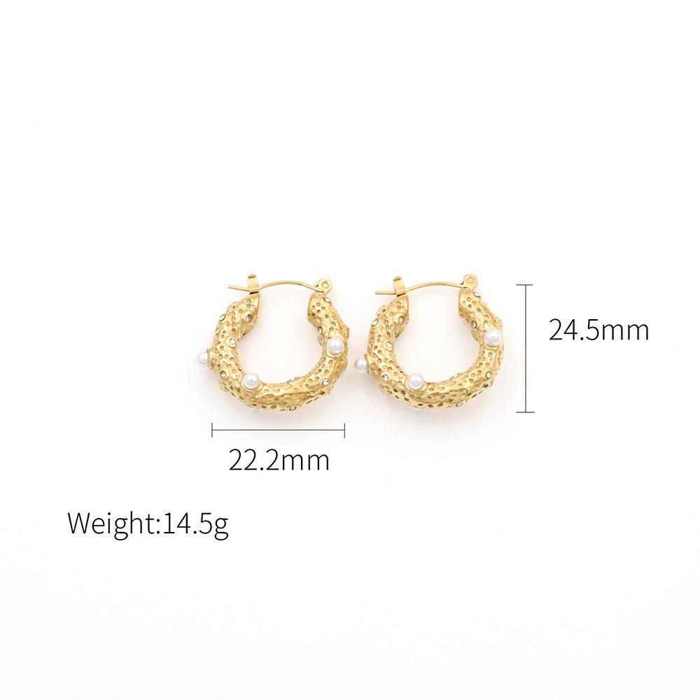 Personality Exaggerated Titanium Steel Round Earrings Inlaid With Zircon Pearl Ear Buckle Jewelry High Sense
Personality Exaggerated Titanium Steel Round Earrings Inlaid With Zircon Pearl Ear Buckle Jewelry High Sense