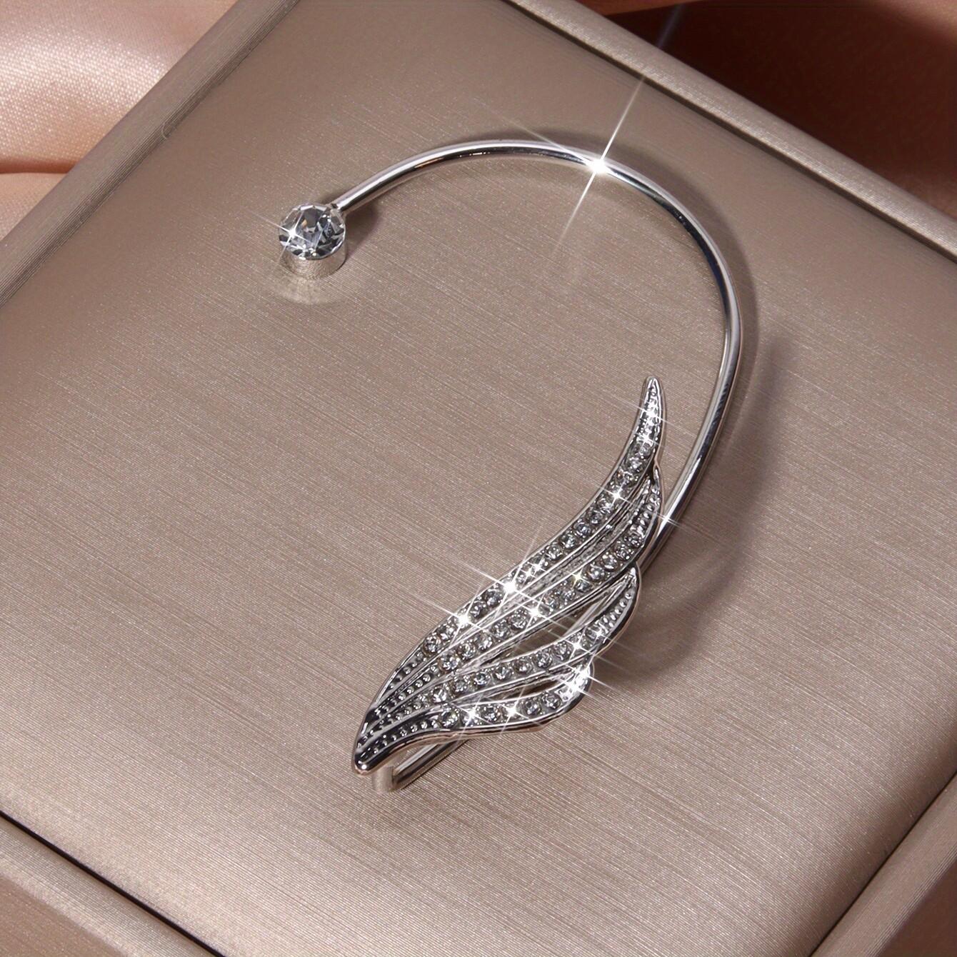 Полностью стразовые клипсы-серьги в виде крыльев ангела, крючок, без пирсинга, ювелирные изделия, подарки
Полностью стразовые клипсы-серьги в виде крыльев ангела, крючок, без пирсинга, ювелирные изделия, подарки