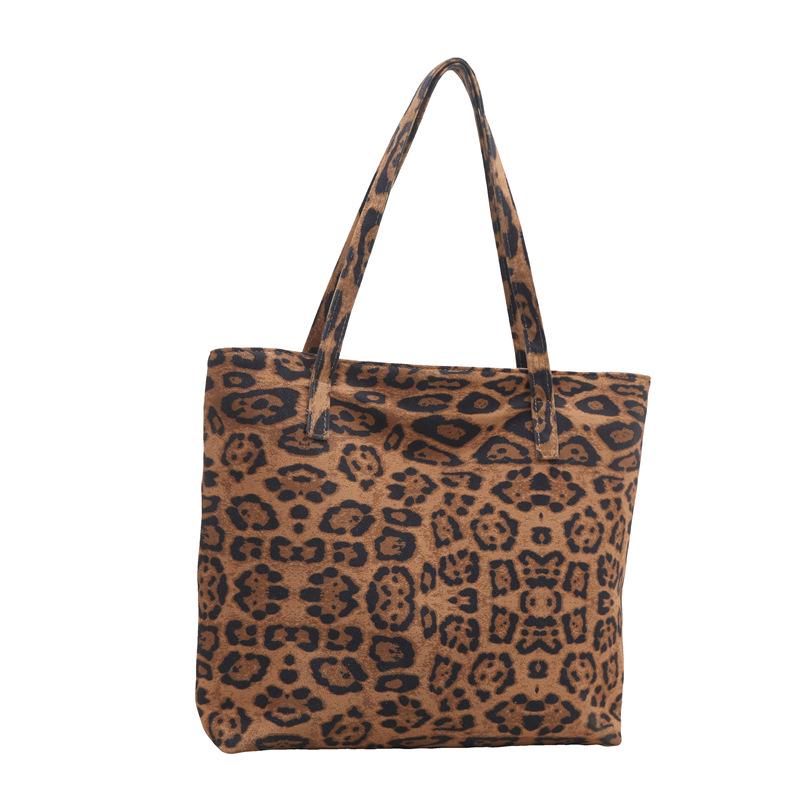 Retro Casual Women s Handbag - Niche Design Tote, Large Capacity, Autumn/Winter 2025 New Arrival
Retro Casual Women s Handbag - Niche Design Tote, Large Capacity, Autumn/Winter 2025 New Arrival