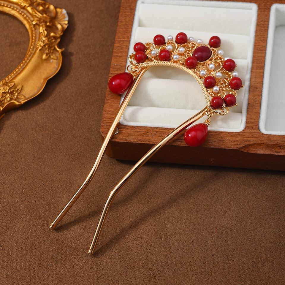 Chinese Style Red Bead Hairpin Vintage Gold-Tone U-Shaped Hair Stick Faux Pearls Gemstone Accents Elegant Hanfu Hair Accessory золотистий
Chinese Style Red Bead Hairpin Vintage Gold-Tone U-Shaped Hair Stick Faux Pearls Gemstone Accents Elegant Hanfu Hair Accessory золотистий