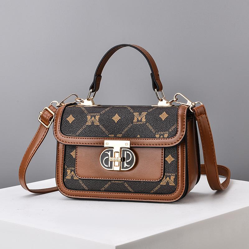 Нишевая полиэстеровая сумка для женщин 2025 года, новая текстурированная женская сумка, модная наплечная сумка-мессенджер, маленькая квадратная сумка, женская сумка
Нишевая полиэстеровая сумка для женщин 2025 года, новая текстурированная женская сумка, модная наплечная сумка-мессенджер, маленькая квадратная сумка, женская сумка