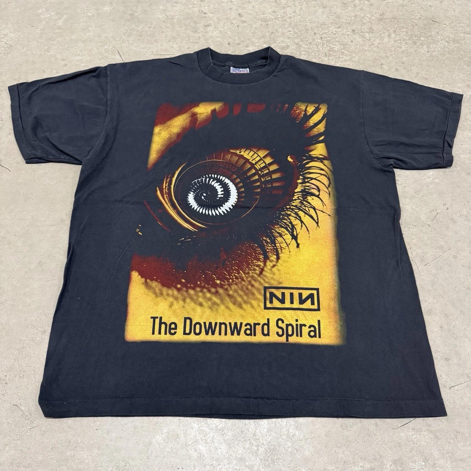 Vintage Nine Inch Nails Band T T-Shirt Size XL The Downward Spiral 1997 REPRINT XL
Vintage Nine Inch Nails Band T T-Shirt Size XL The Downward Spiral 1997 REPRINT XL