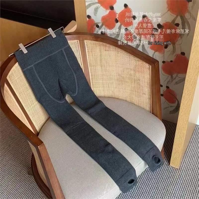 Японский ланолин Теплый флис Леггинсы со штрипками с высокой посадкой для осени/зимы 350g
Японский ланолин Теплый флис Леггинсы со штрипками с высокой посадкой для осени/зимы 350g