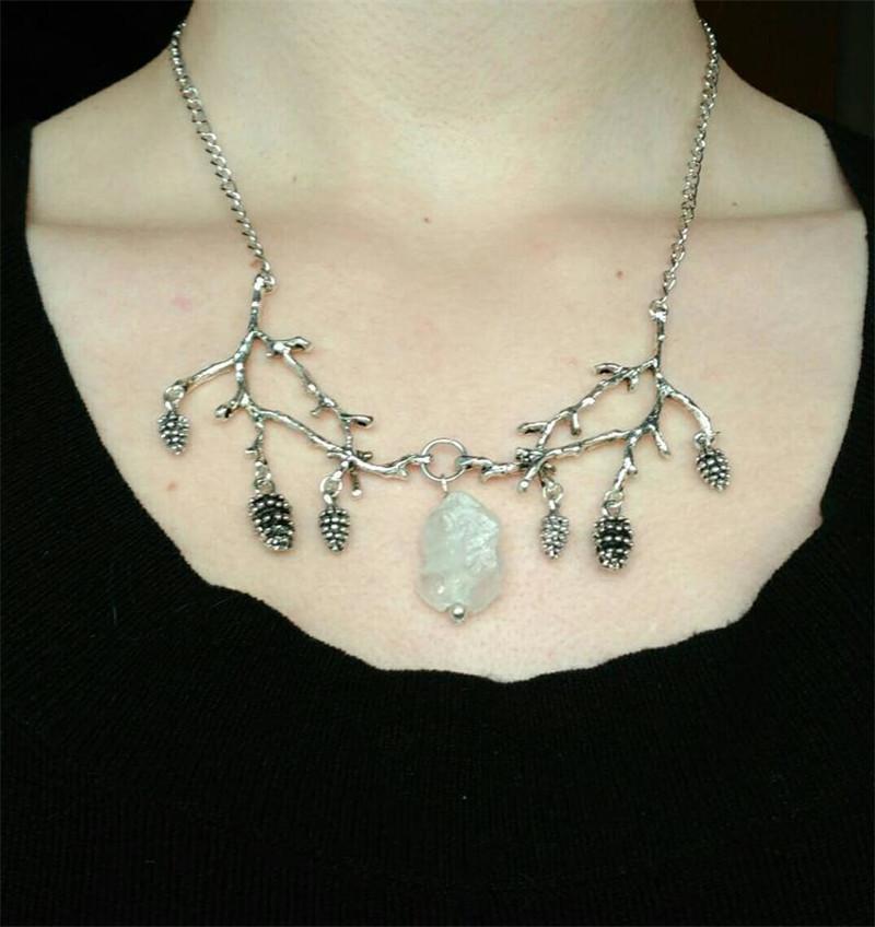 Gothic Retro Silver Color Tree Branch Pinecone Irregular White Crystal Tassel Pendant for Women Halloween Forest Witch Jewelry
Gothic Retro Silver Color Tree Branch Pinecone Irregular White Crystal Tassel Pendant for Women Halloween Forest Witch Jewelry