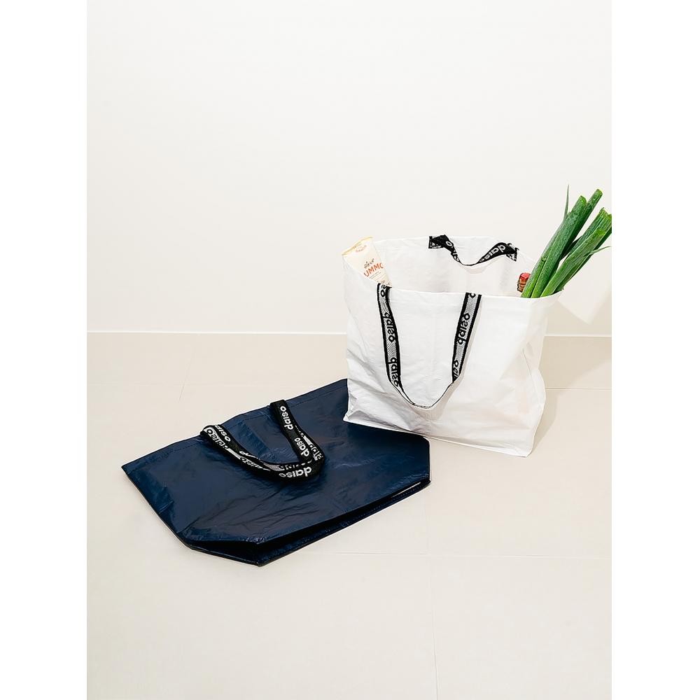 Daiso 2 Way Tarpaulin Bag Large navy
Daiso 2 Way Tarpaulin Bag Large navy