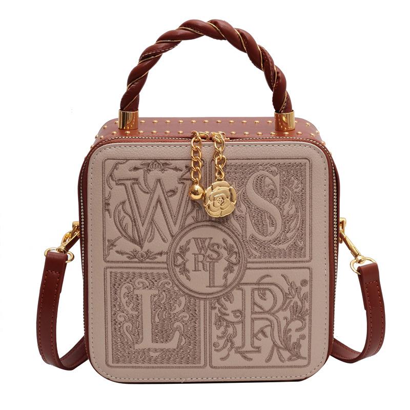 Women s 2025 Retro Embroidered Luxury Handbag: Versatile Shoulder or Crossbody Small Square Bag
Women s 2025 Retro Embroidered Luxury Handbag: Versatile Shoulder or Crossbody Small Square Bag
