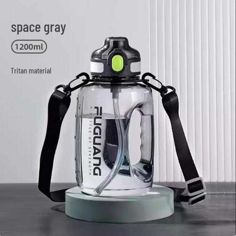 LefanJie Large Capacity Sports Water Bottle
LefanJie Large Capacity Sports Water Bottle