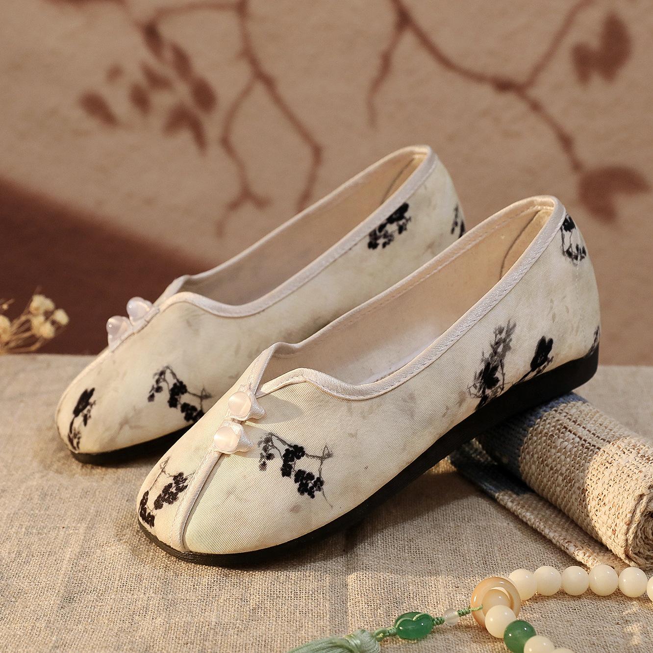 Весна/Лето 2024 Вышитые плоские женские туфли Ханфу в китайском стиле 38 белый
Весна/Лето 2024 Вышитые плоские женские туфли Ханфу в китайском стиле 38 белый