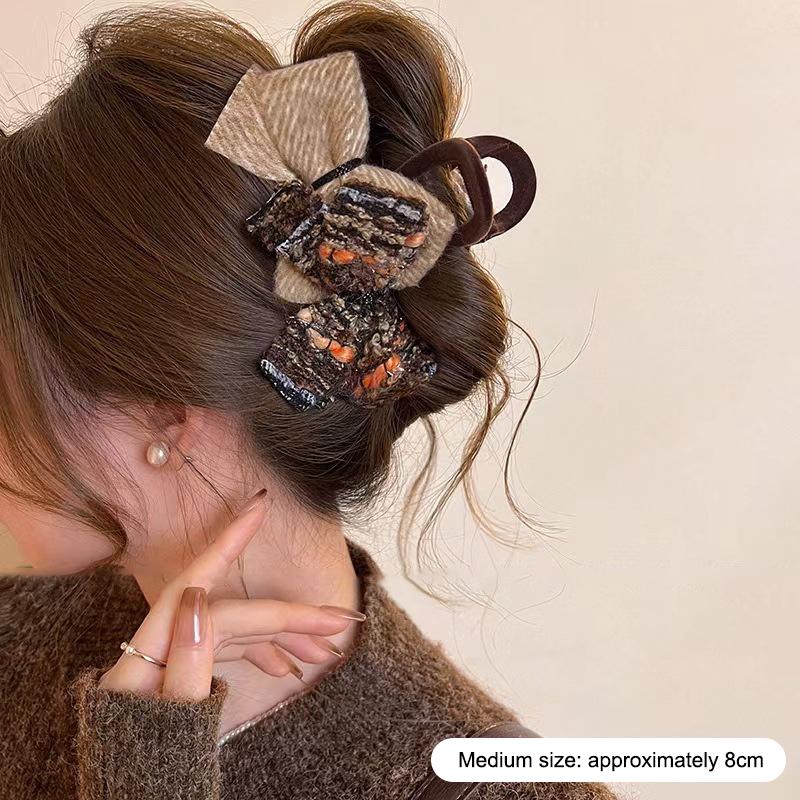 Retro Autumn And Winter Wool-blend Color-block Double Bow Hair Clip For Women Girls Large Shark Clip Hair Accessories
Retro Autumn And Winter Wool-blend Color-block Double Bow Hair Clip For Women Girls Large Shark Clip Hair Accessories