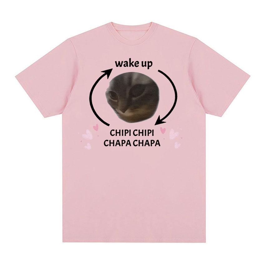 Милый кот Wake Up Chipi Chipi Chapa Chapa Meme графические футболки забавные мужские и женские повседневные футболки большого размера из 100% хлопка летние топы
Милый кот Wake Up Chipi Chipi Chapa Chapa Meme графические футболки забавные мужские и женские повседневные футболки большого размера из 100% хлопка летние топы