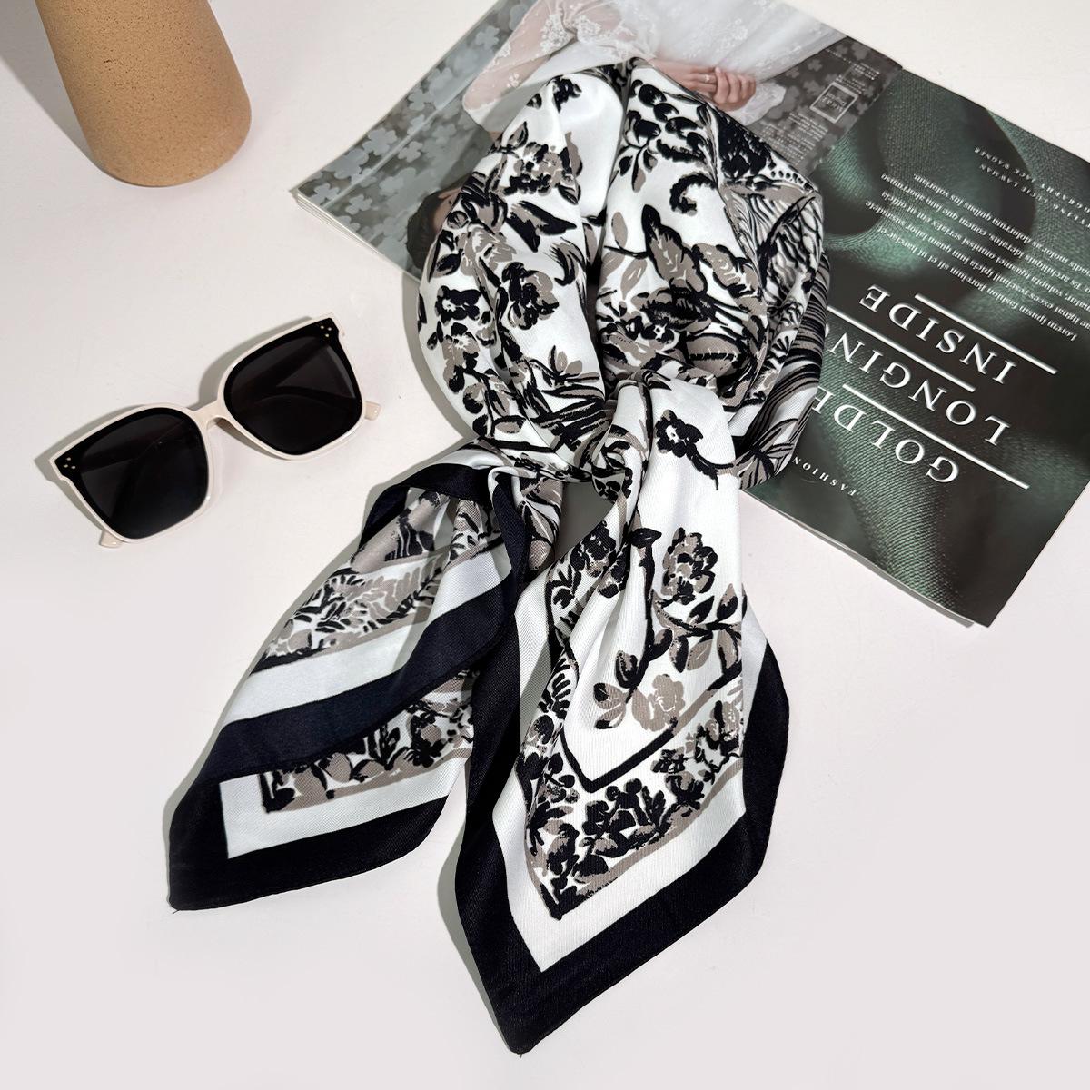 Autumn/Winter 90x90 Large Silk Square Scarf: Sunshade, Head Wrap, Versatile Neck Scarf, Print Shawl, Four Seasons Accessory. 90 білий
Autumn/Winter 90x90 Large Silk Square Scarf: Sunshade, Head Wrap, Versatile Neck Scarf, Print Shawl, Four Seasons Accessory. 90 білий