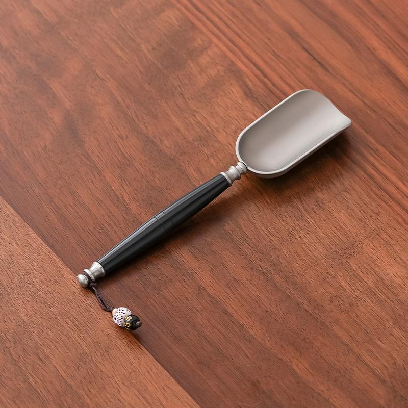 Handmade Pure Titanium Tea Spoon High Aesthetic Value Retro Tea Shovel Tea Ceremony Accessories Tea Scoop Tea Opening Tool (as the picture,16x3.2cm)
Handmade Pure Titanium Tea Spoon High Aesthetic Value Retro Tea Shovel Tea Ceremony Accessories Tea Scoop Tea Opening Tool (as the picture,16x3.2cm)