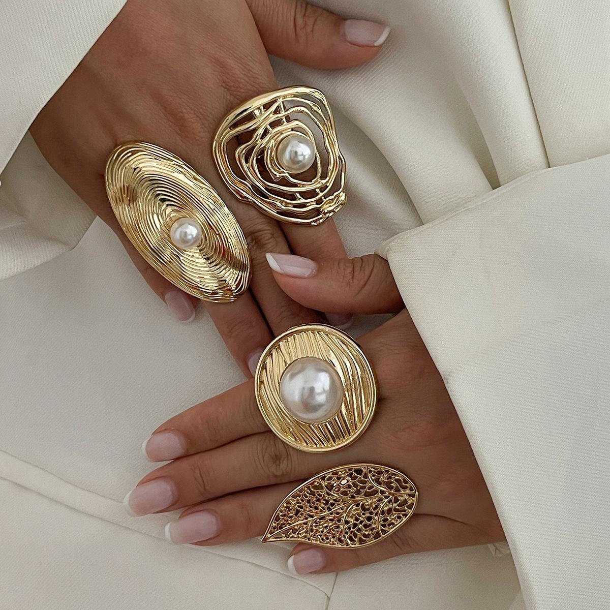 ins exaggerated metal wind wrinkled imitation pearl ring, personalized sweet line ring open ring See details
ins exaggerated metal wind wrinkled imitation pearl ring, personalized sweet line ring open ring See details