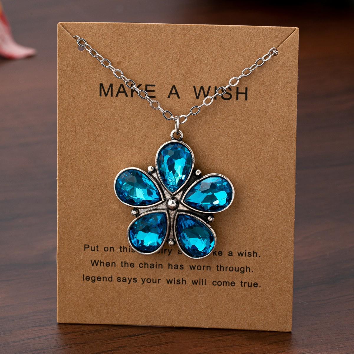 Elegant Petal Necklace for Women - European & American Fashion небесно-голубой
Elegant Petal Necklace for Women - European & American Fashion небесно-голубой