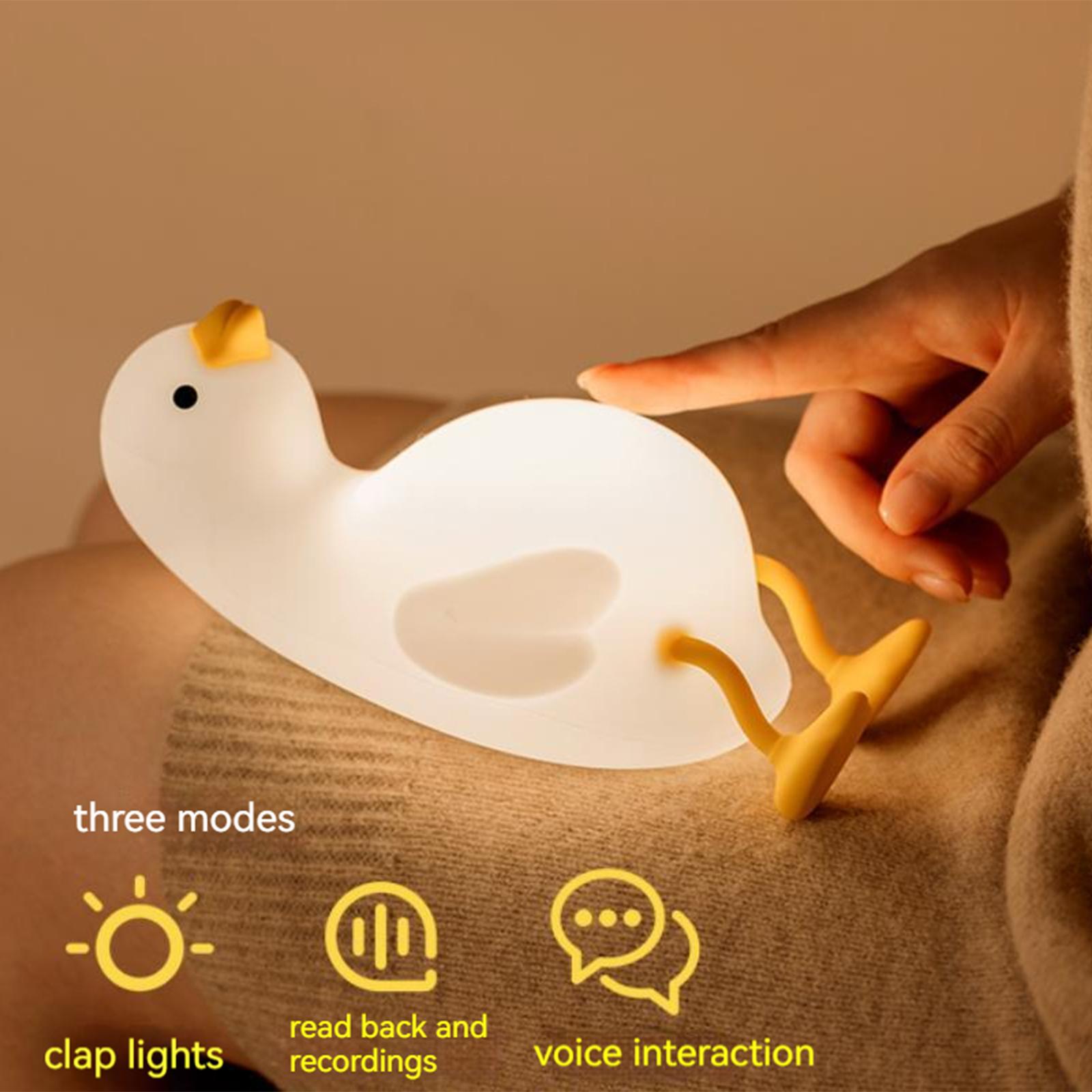 Duck Night Light Warm White Adjustable Brightness Cute Silicone Tap Nursery Lamp with Mobile Phone Holder білий
Duck Night Light Warm White Adjustable Brightness Cute Silicone Tap Nursery Lamp with Mobile Phone Holder білий