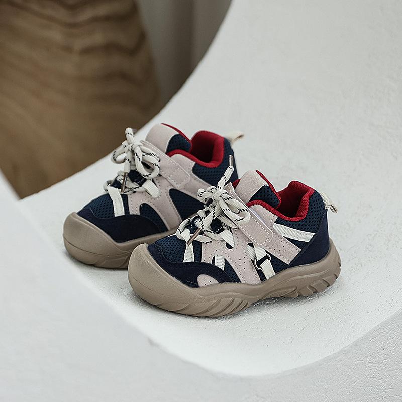 Детская модная обувь для тренировок в немецком стиле, универсальная спортивная обувь для девочек, удобная повседневная обувь с мягкой подошвой для мальчиков 30 синий
Детская модная обувь для тренировок в немецком стиле, универсальная спортивная обувь для девочек, удобная повседневная обувь с мягкой подошвой для мальчиков 30 синий