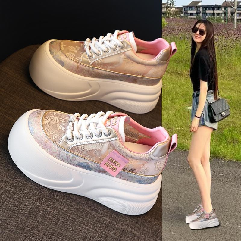 HZ897-2 thick-soled inner height-increasing lace mesh surface breathable and versatile little white shoes women s new summer casual shoes 34 рожевий
HZ897-2 thick-soled inner height-increasing lace mesh surface breathable and versatile little white shoes women s new summer casual shoes 34 рожевий