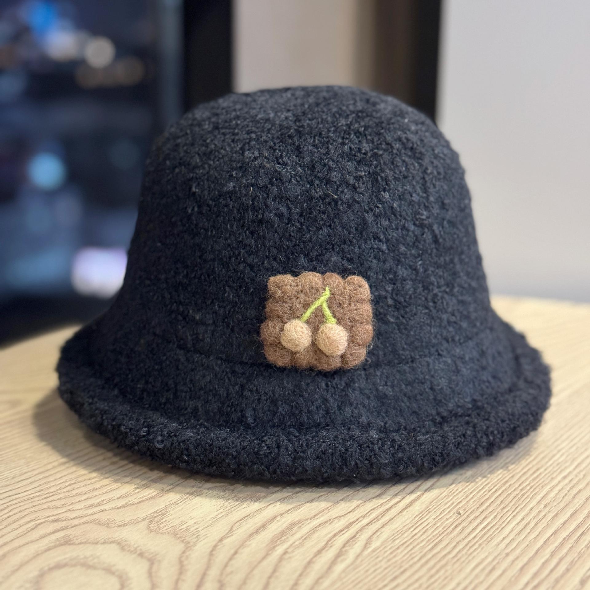 New autumn and winter lamb wool bucket hat for girls, Japanese-style cute cherry fisherman hat, stylish small brim plain bucket hat Adult54-60Adjustable чёрный
New autumn and winter lamb wool bucket hat for girls, Japanese-style cute cherry fisherman hat, stylish small brim plain bucket hat Adult54-60Adjustable чёрный