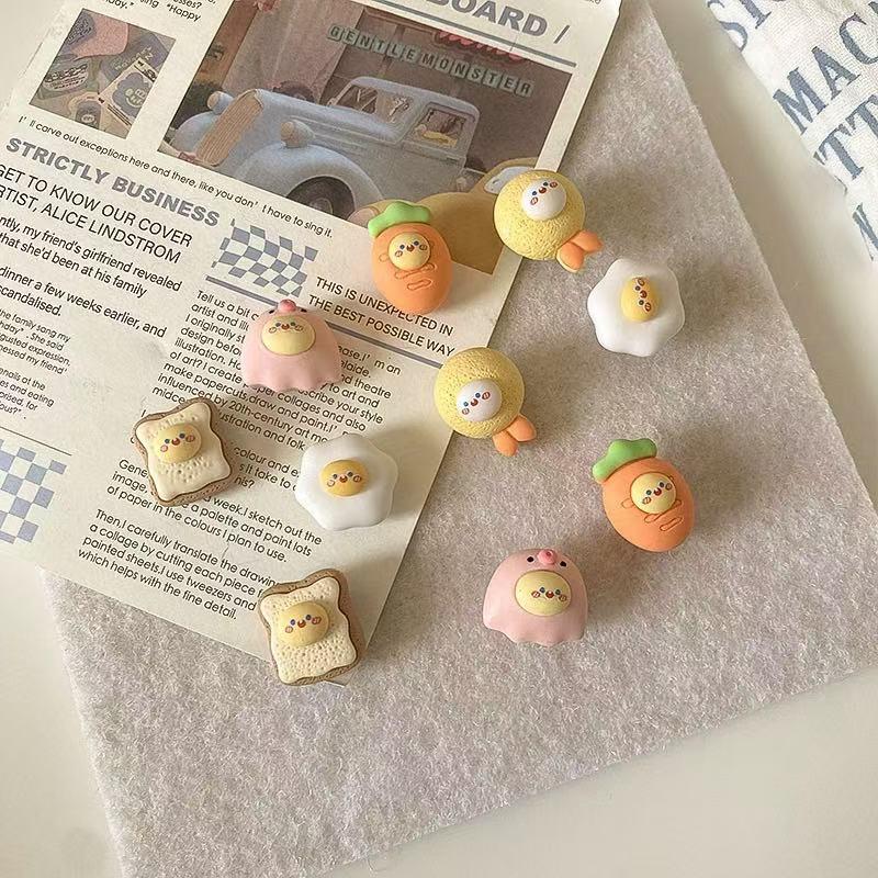 Cartoon Carrot Thumbtacks - Creative Cute Cork Board Decor Pushpins with Large Heads 10 pieces/box
Cartoon Carrot Thumbtacks - Creative Cute Cork Board Decor Pushpins with Large Heads 10 pieces/box