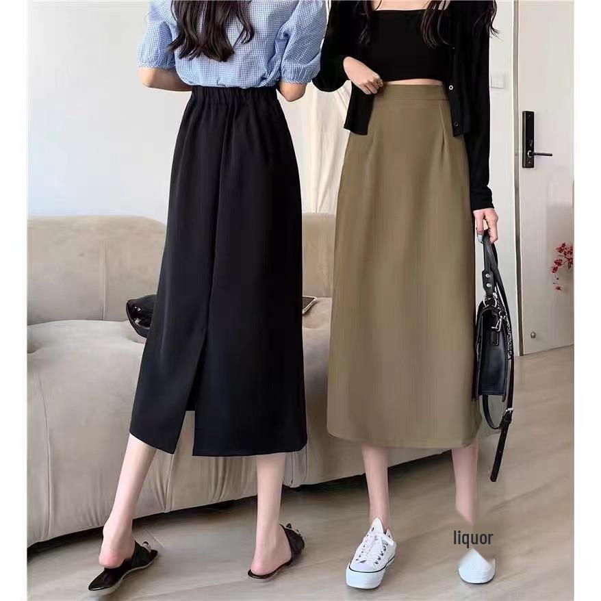 Plus Size High Waist A-Line Black Skirt - Slimming, Hip-Covering with Slit, Ideal for Spring, Summer, Autumn. XL
Plus Size High Waist A-Line Black Skirt - Slimming, Hip-Covering with Slit, Ideal for Spring, Summer, Autumn. XL