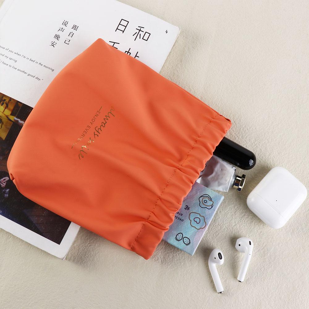 Bag Wash Pouch Self-closing Cosmetic Bag Travel Makeup Bag Women Storage Bag Leaf Spring Bag
Bag Wash Pouch Self-closing Cosmetic Bag Travel Makeup Bag Women Storage Bag Leaf Spring Bag