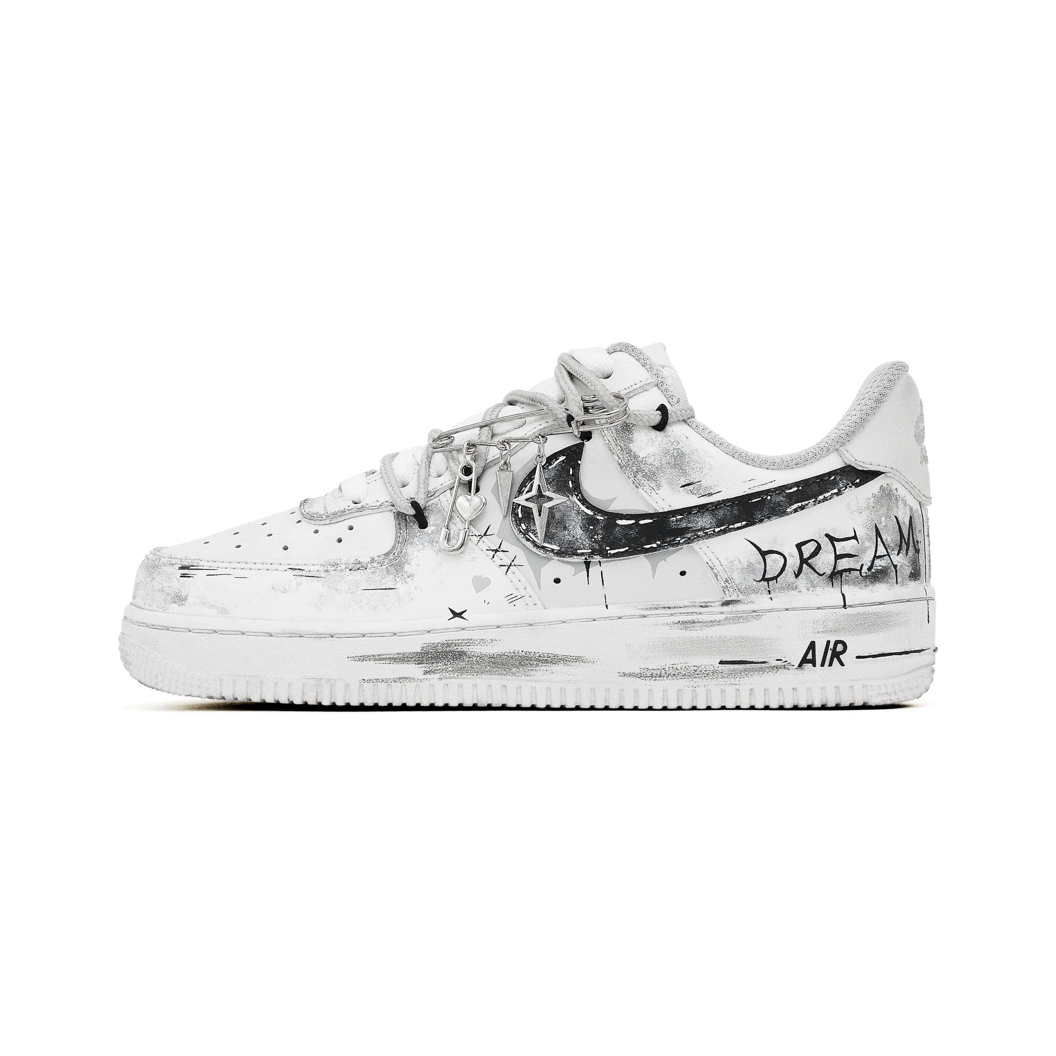 Nike Air Force 1 Nightmare Phantom Wear resistant And Lightweight Low Top Skateboard Shoes Men s Black White CW2288-111(Team997-) 38
Nike Air Force 1 Nightmare Phantom Wear resistant And Lightweight Low Top Skateboard Shoes Men s Black White CW2288-111(Team997-) 38