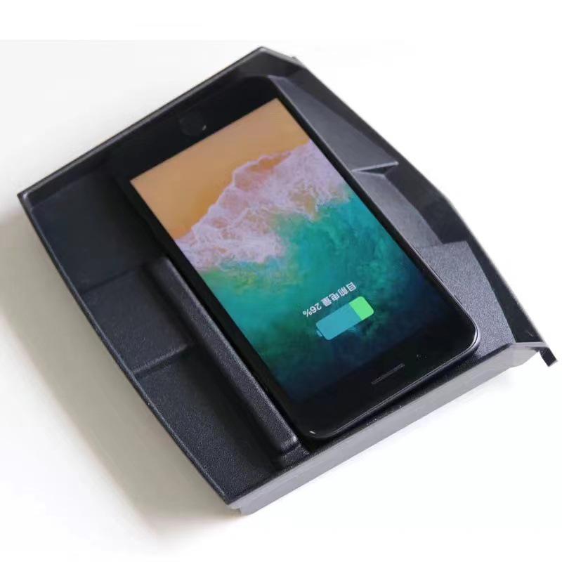 Беспроводная зарядка для телефона Cadillac XT5 для модификации автомобиля ATS L 14-17
Беспроводная зарядка для телефона Cadillac XT5 для модификации автомобиля ATS L 14-17