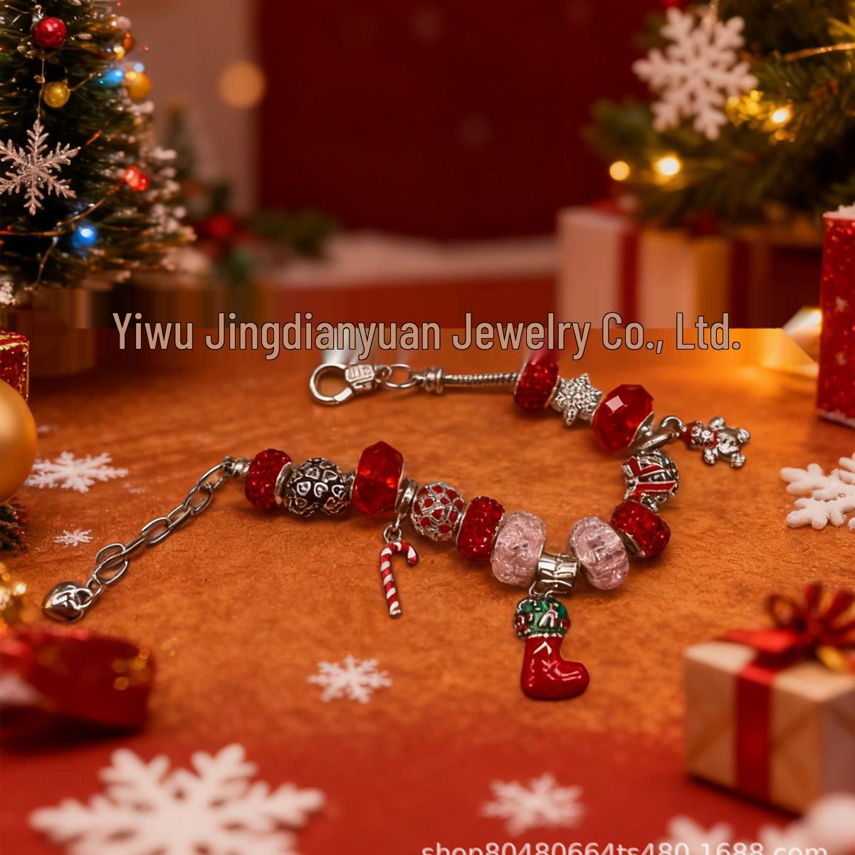 Семейный браслет своими руками: Рождественский снеговик и браслет-бенгл со стразами в виде снежинок, волшебные украшения
Семейный браслет своими руками: Рождественский снеговик и браслет-бенгл со стразами в виде снежинок, волшебные украшения