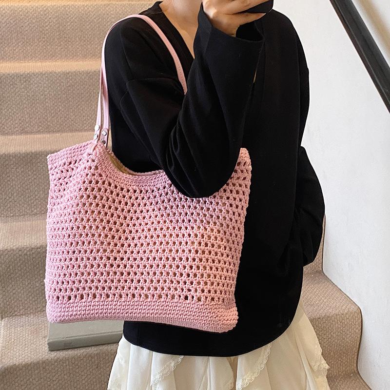 Large-capacity bag women s new versatile shoulder seaside vacation beach bag woven tote bag бежевий
Large-capacity bag women s new versatile shoulder seaside vacation beach bag woven tote bag бежевий
