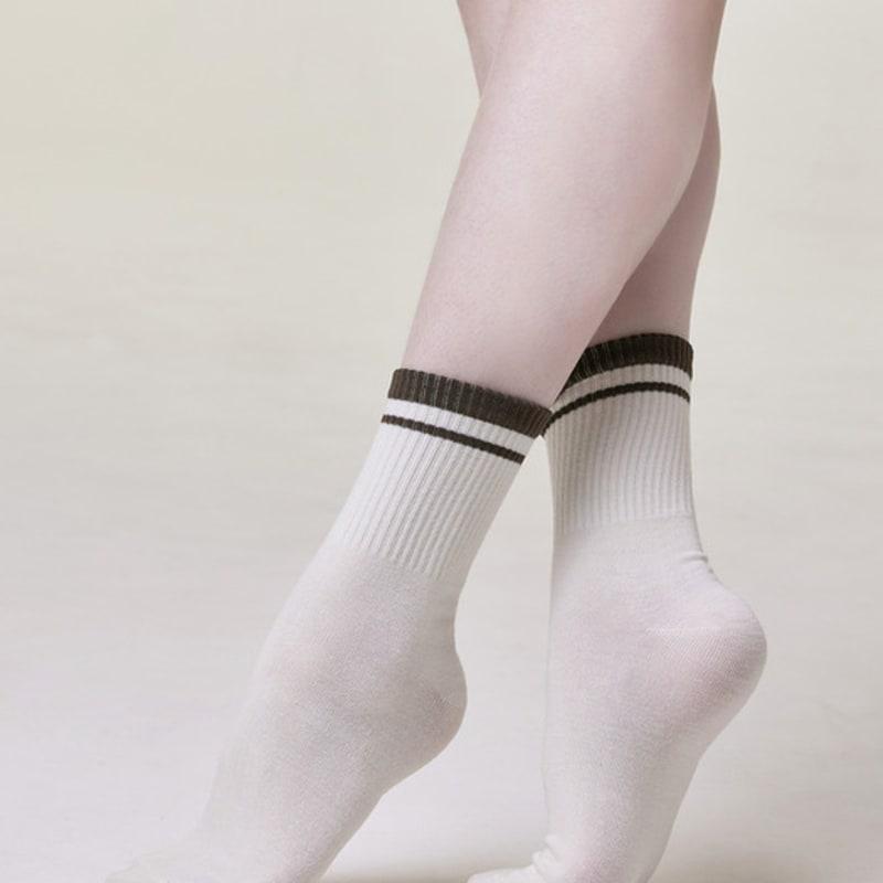 HUGDAY Полосатые золотые носки до четверти 05. Black
HUGDAY Полосатые золотые носки до четверти 05. Black