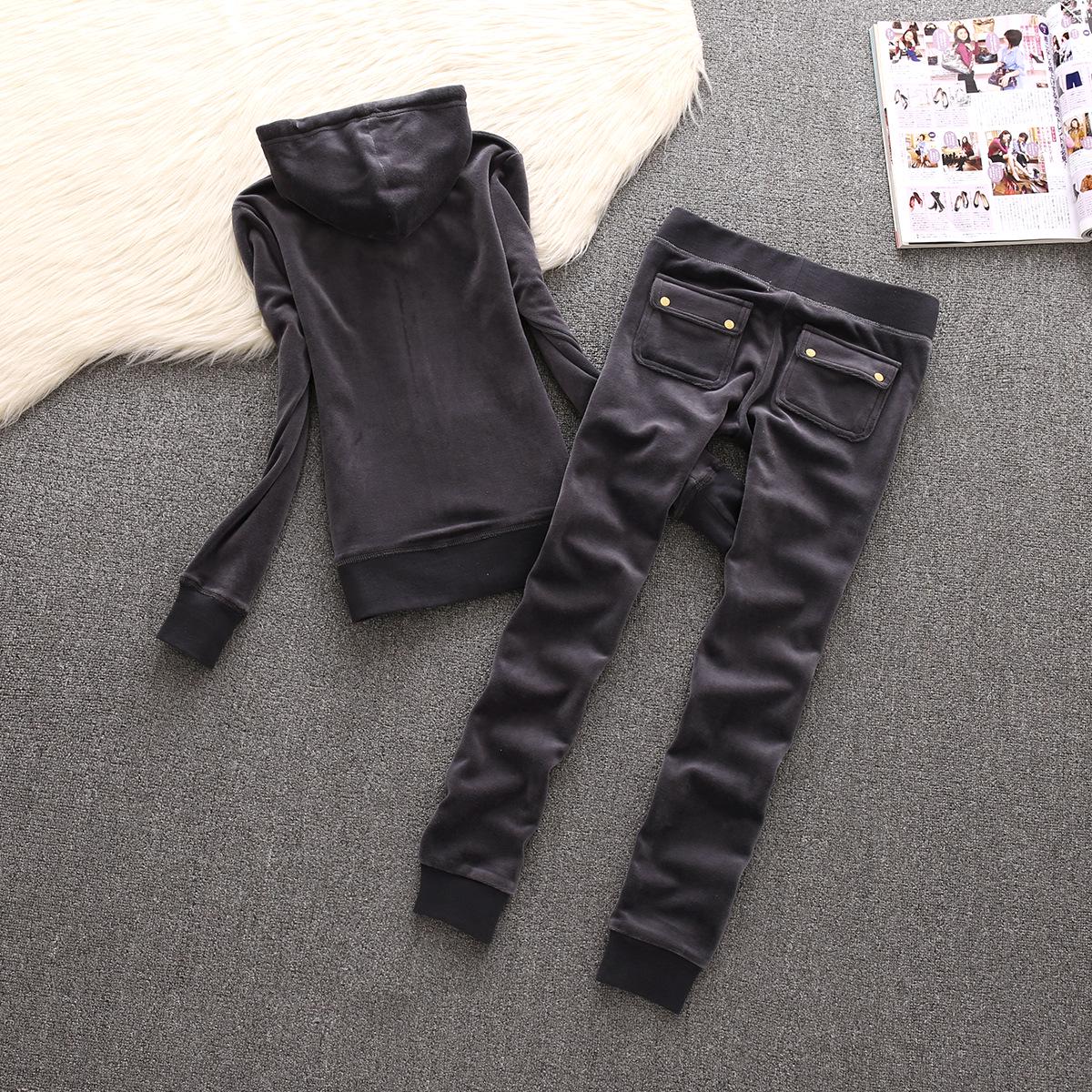 Женский спортивный костюм из бархата и с капюшоном 2020 года в европейском и американском стиле на осень Double Extra Large
Женский спортивный костюм из бархата и с капюшоном 2020 года в европейском и американском стиле на осень Double Extra Large