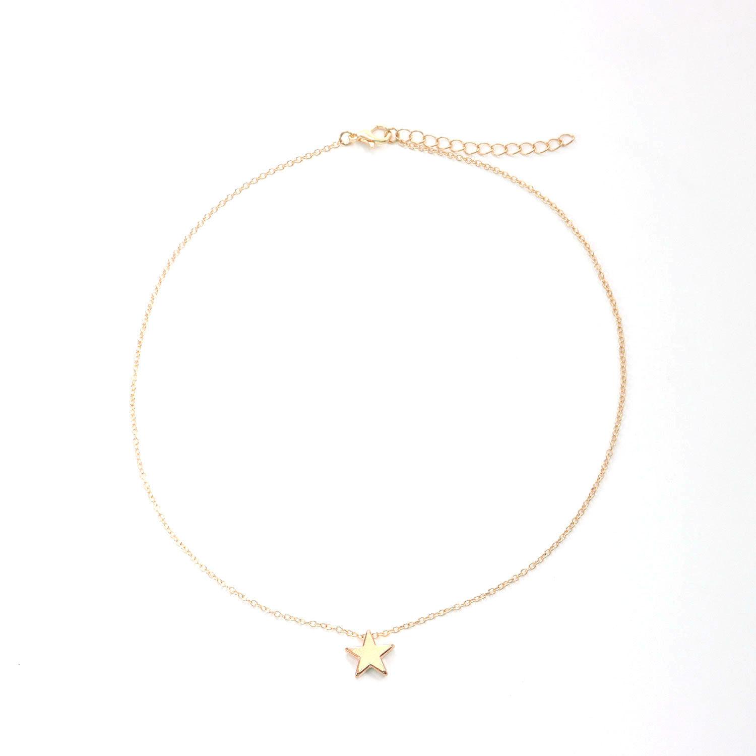 Europe, America, fashionable three-dimensional smooth five-pointed star pendant necklace, popular temperament simple star necklace золотий
Europe, America, fashionable three-dimensional smooth five-pointed star pendant necklace, popular temperament simple star necklace золотий