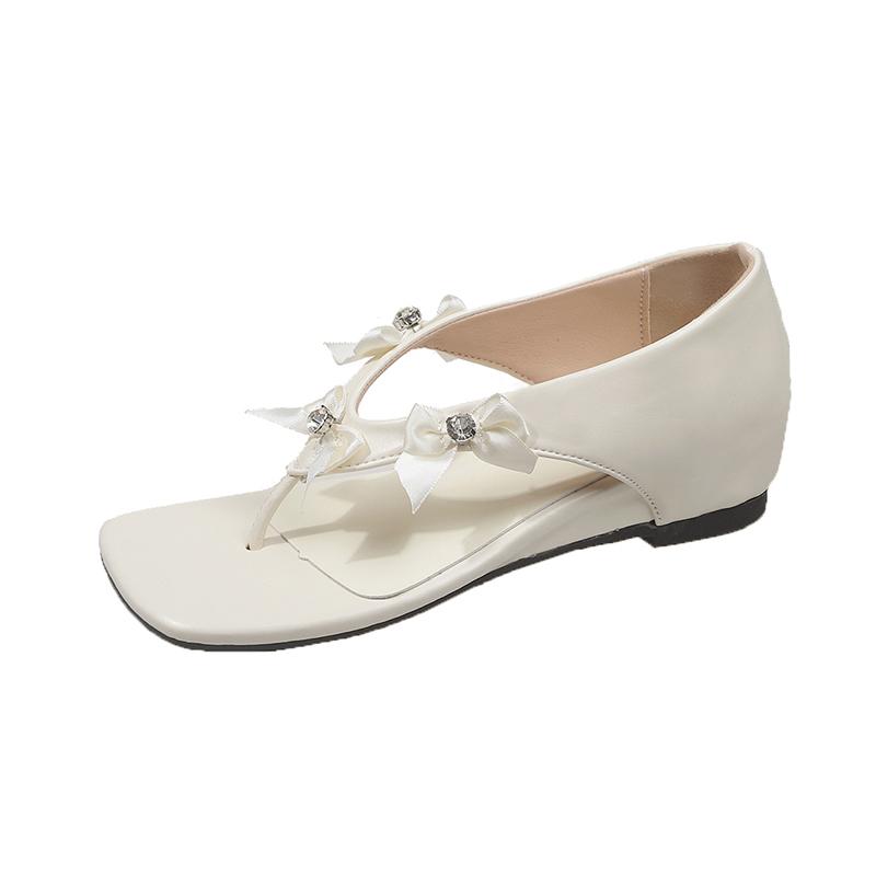 Fashion Inside Heightened Herringbone Clip-Toe Sandals Women s New Summer Outside Wear Shallow Mouth Crystal Butterfly Patch High Heels 40
Fashion Inside Heightened Herringbone Clip-Toe Sandals Women s New Summer Outside Wear Shallow Mouth Crystal Butterfly Patch High Heels 40